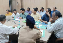 आबकारी अधिकारी का कड़ा रुख: नए अनुज्ञापियों को मिली सख्त चेतावनी, शराब की बिक्री में नहीं चलेगी कोई चालाकी