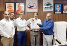 हर ब्लॉक में खुलेगा मिल्क एंड वेजिटेबल बूथ यमुना प्राधिकरण ने मदर डेयरी को 21 भूखंड आवंटित किए
