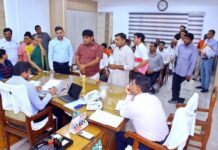 हर शिकायत का समाधान तय, जनसुनवाई में डीएम दीपक मीणा का सख्त संदेश