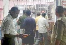 ओवर रेटिंग पर शिकंजा: गाजियाबाद में आबकारी अधिकारी बने ग्राहक, शराब की दुकानों पर की छापामार खरीदारी