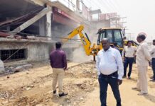 महरौली में बनाई व्यवसायिक बिल्डिंग पर चला जीडीए का बुलडोजर