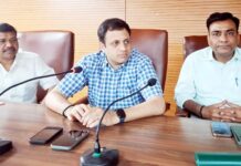 गाजियाबाद को बनाएंगे धूल मुक्त: नगर आयुक्त विक्रमादित्य सिंह मलिक ने अफसरों को दिए सख्त निर्देश, 15 दिन में चाहिए असर