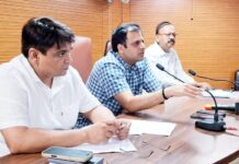 हाउस टैक्स में अनियमितता पर नगर आयुक्त का एक्शन, सिटी जोन के RI सस्पेंड, पांच-पांच फाइलों की जांच के आदेश, नगर आयुक्त की चेतावनी करदाताओं को गुमराह करने वाले जाएंगे जेल