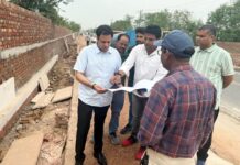 सीएम ग्रिड परियोजना का नगर आयुक्त ने किया औचक निरीक्षण