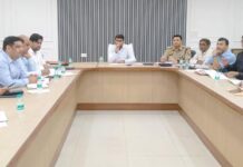 अब बदलेगा मलिन बस्तियों का चेहरा: 31 करोड़ की विकास योजनाओं को डीएम दीपक मीणा ने दी रफ्तार
