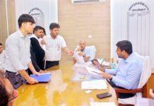 जिलाधिकारी दीपक मीणा ने सुनी आमजन की समस्याएं, अफसरों को दिए सख्त निर्देश