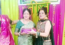 रंग-बिरंगे उल्लास में डूबी तीज-हैप्पी मोमेंट्स ग्रुप ने मनाया उत्सव, झूमी महिलाएं