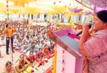 पेड़ के नीचे से शुरू हुआ स्कूल अब बना प्रेरणा की मिसाल