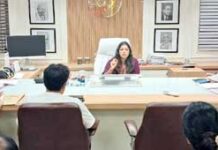 नशे के खिलाफ कड़ा अभियान: जिलाधिकारी मेधा रूपम की सख्त चेतावनी, अवैध कारोबार पर लगेगा पूर्ण विराम