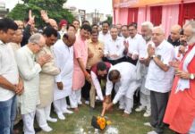 जय श्रीराम के नारों से गूंजा कविनगर, भूमि पूजन के साथ रामलीला महोत्सव 2025 की भव्य शुरुआत