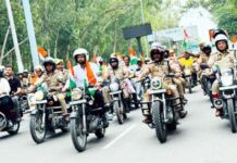 तिरंगे की शान में गाजियाबाद का जोश, बाइकों की गड़गड़ाहट और देशभक्ति के नारों से गूंजी सड़कें