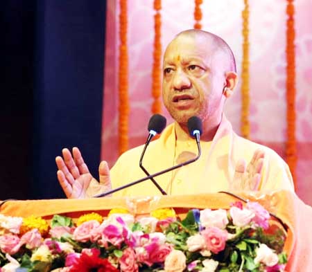 योगी आदित्यनाथ ने कहा… उत्तर प्रदेश को बीमारू से भारत की वृद्धि का इंजन बनाया, गाजियाबाद से जुड़े विकास के नए रास्ते