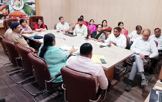 मिशन शक्ति-5.0 का भव्य आगाज: महापौर, कमिश्नर और जिलाधिकारी ने देखा मुख्यमंत्री का लाइव प्रसारण