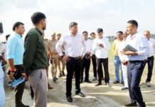 लोनी क्षेत्र में बाढ़, जाम और गड्ढों से निजात दिलाने को जिलाधिकारी रविन्द्र कुमार माँदड़ ने लिया अहम निर्णय