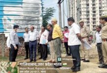 राजनगर एक्सटेंशन में सड़क निर्माण कार्यों की समीक्षा: जीडीए उपाध्यक्ष अतुल वत्स ने ठेकेदारों को लगाई फटकार