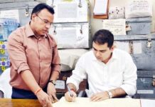 डॉ. अमित पाल शर्मा बने कौशांबी के जिलाधिकारी, संभाला कार्यभार