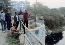ग्रेनो प्राधिकरण के वरिष्ठ अफसरों ने शहर में नालों पर बने पुलों का किया निरीक्षण, सुरक्षा बढ़ाने के निर्देश
