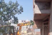 हैबतपुर के डूब क्षेत्र व चिपियाना खुर्द में भी चला ग्रेनो प्राधिकरण का बुल्डोजर
