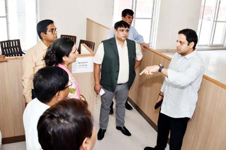 nagar-ayukut-inspection-vijay-nagar