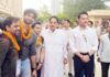 ‘हर-हर महादेव; के जयघोष के बीच कैलाश मानसरोवर यात्रा का पहला जत्था रवाना, श्रद्धा और उत्साह से गूंजा इंदिरापुरम