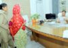 डीएम की जनसुनवाई बनी जनता की अदालत, त्वरित कार्रवाई से बढ़ा भरोसा; भूमाफिया और भ्रष्टाचार पर सख्त चेतावनी