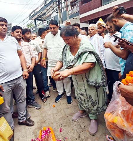 5.20 करोड़ के विकास का श्रीगणेश, शहर की सूरत बदलने निकली नगर निगम की मुहिम 5.20 करोड़ के विकास का श्रीगणेश, शहर की सूरत बदलने निकली नगर निगम की मुहिम
