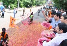 कांवडिय़ों पर फूल, दिलों में सम्मान-गाजियाबाद ने दिखाया आस्था का अद्भुत रंग